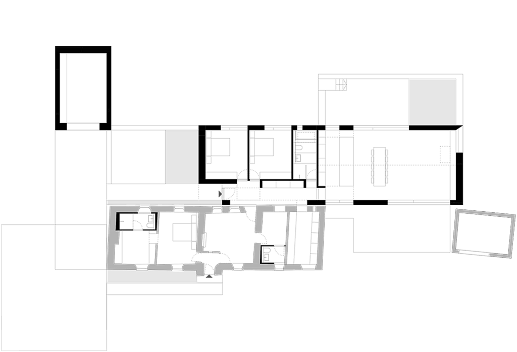 Hearth-Lobby House